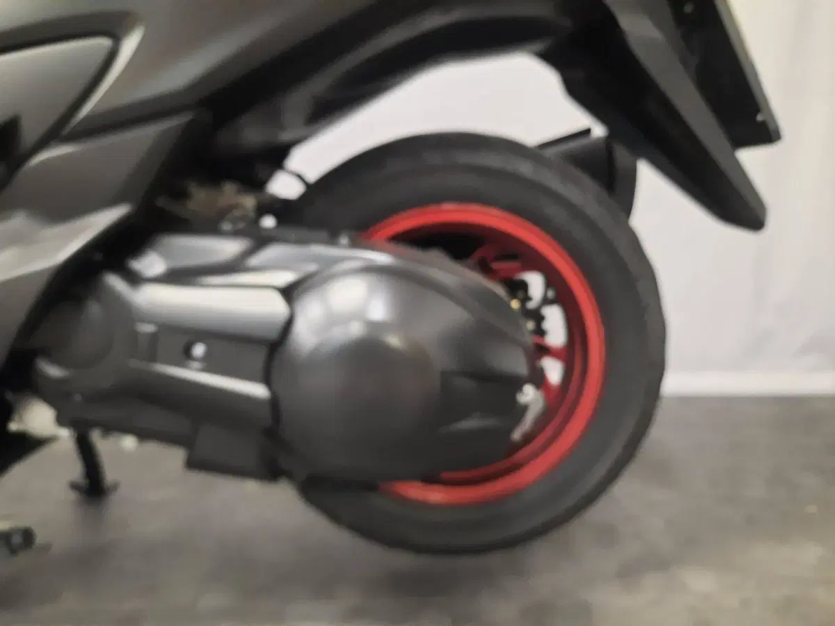 Suzuki Burgman AN 400 (2017 - 20) (8)