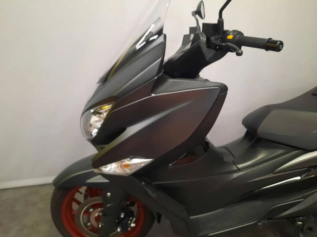 Suzuki Burgman AN 400 (2017 - 20) (13)