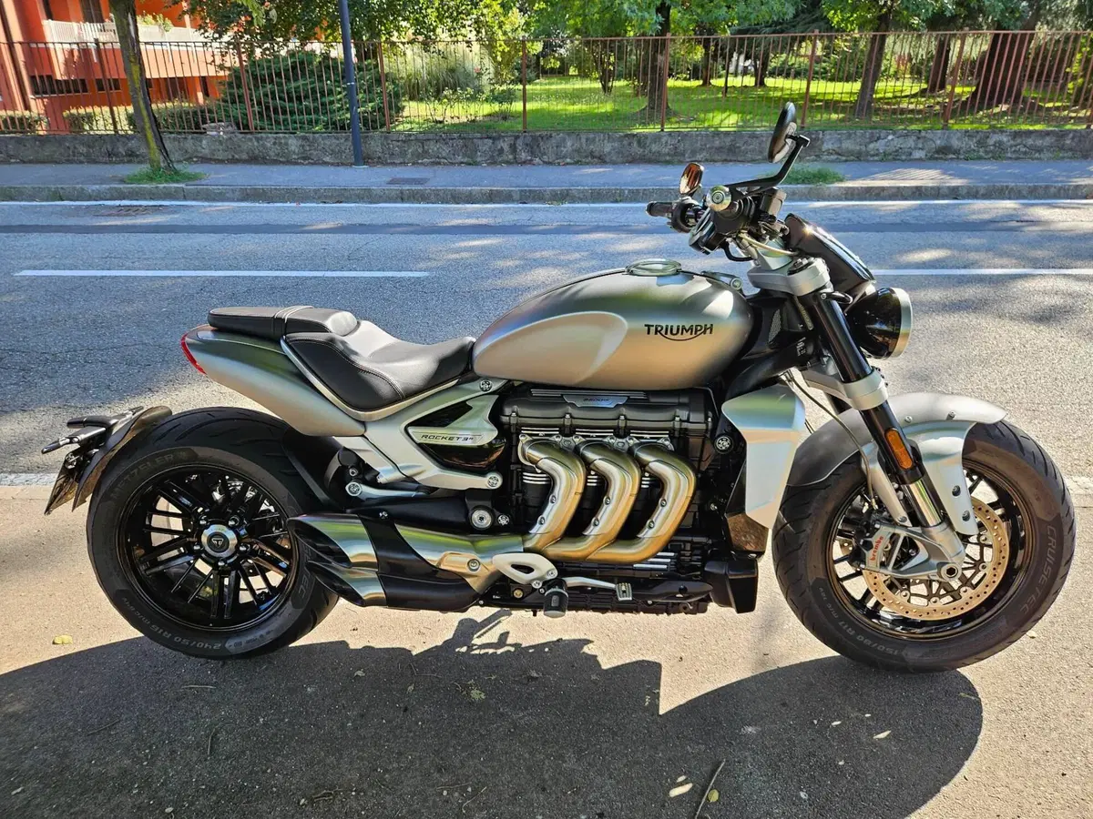Triumph Rocket 3 R (2021 - 24)