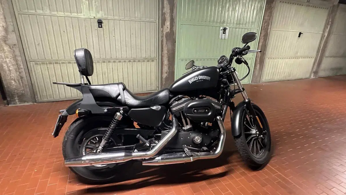 Harley-Davidson 883 R (2008 - 16) - XL 883R