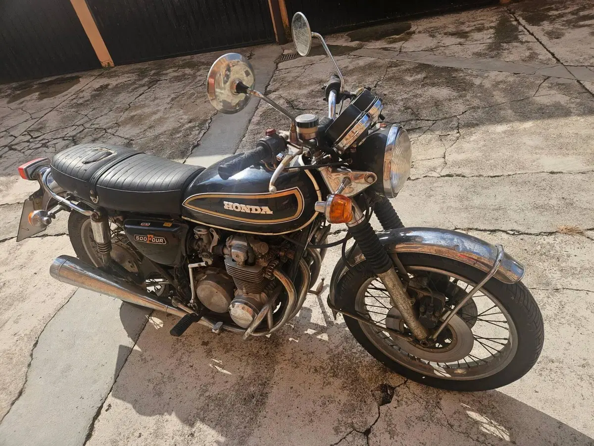 Honda FOUR 500
