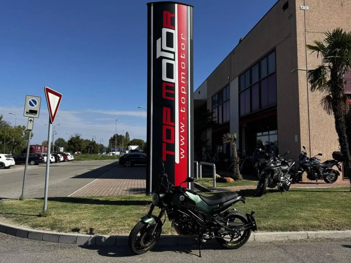 Benelli Leoncino 125 (2022 - 25) (7)