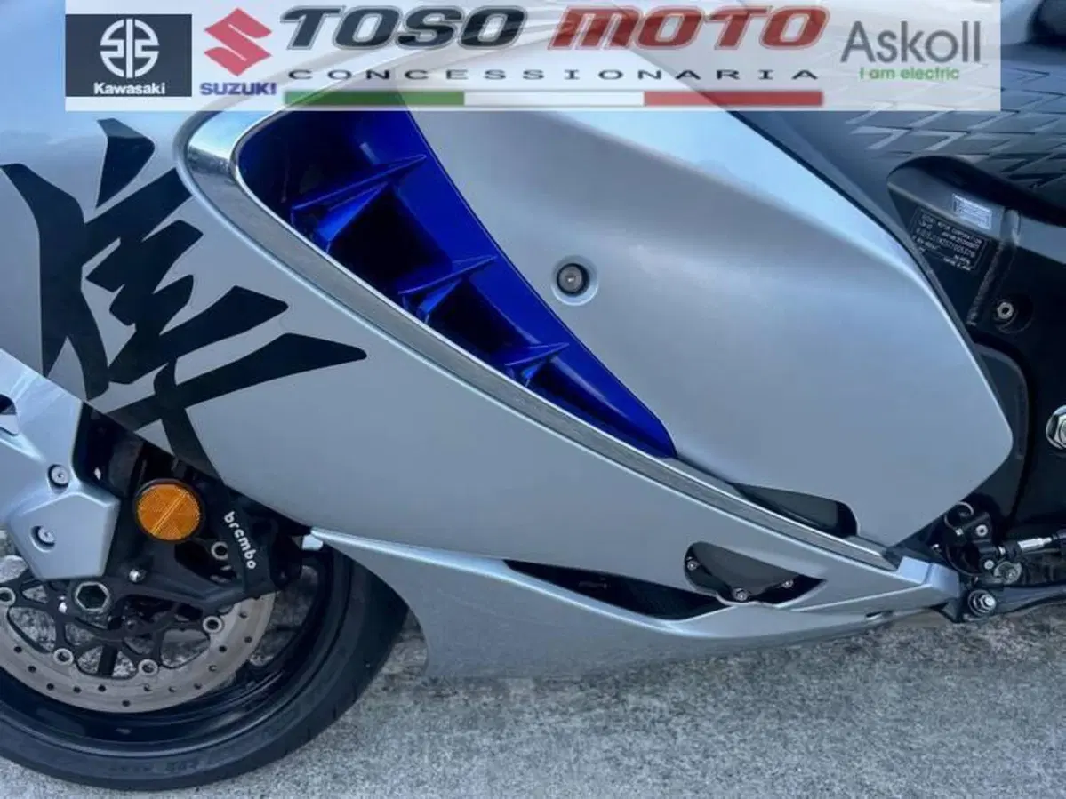 Suzuki GSX 1300 R Hayabusa (2025) (3)