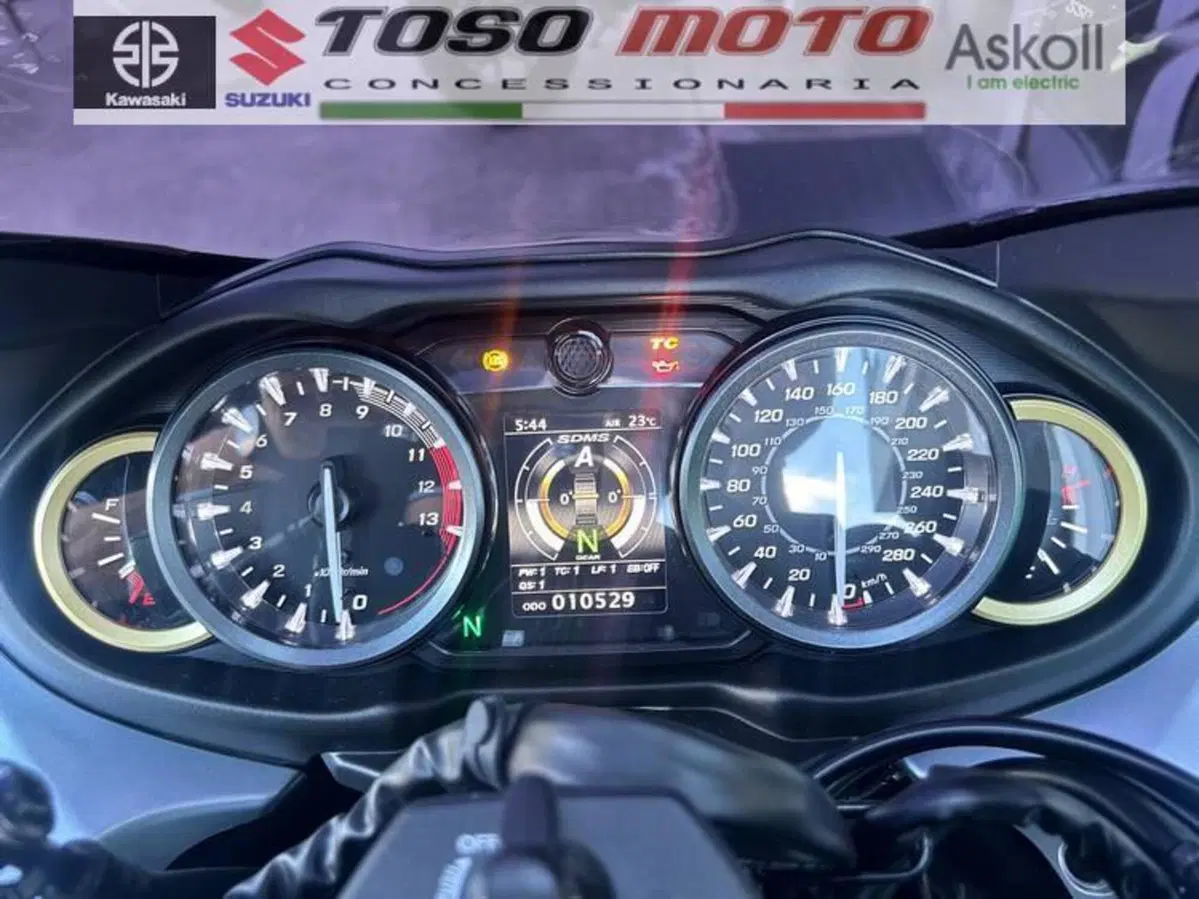Suzuki GSX 1300 R Hayabusa (2025) (7)