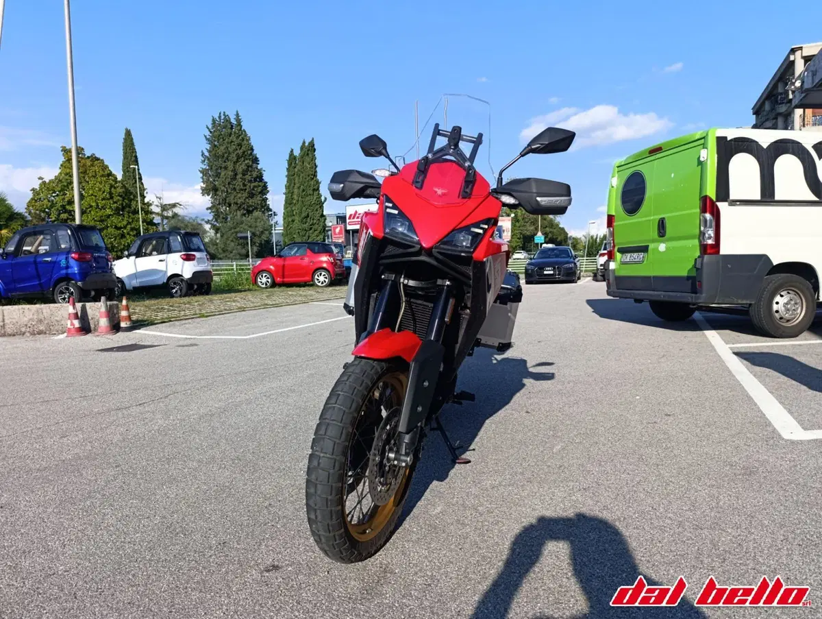 Moto Morini X-Cape 650 Gold Wheels Edition (2022 - 26) (3)
