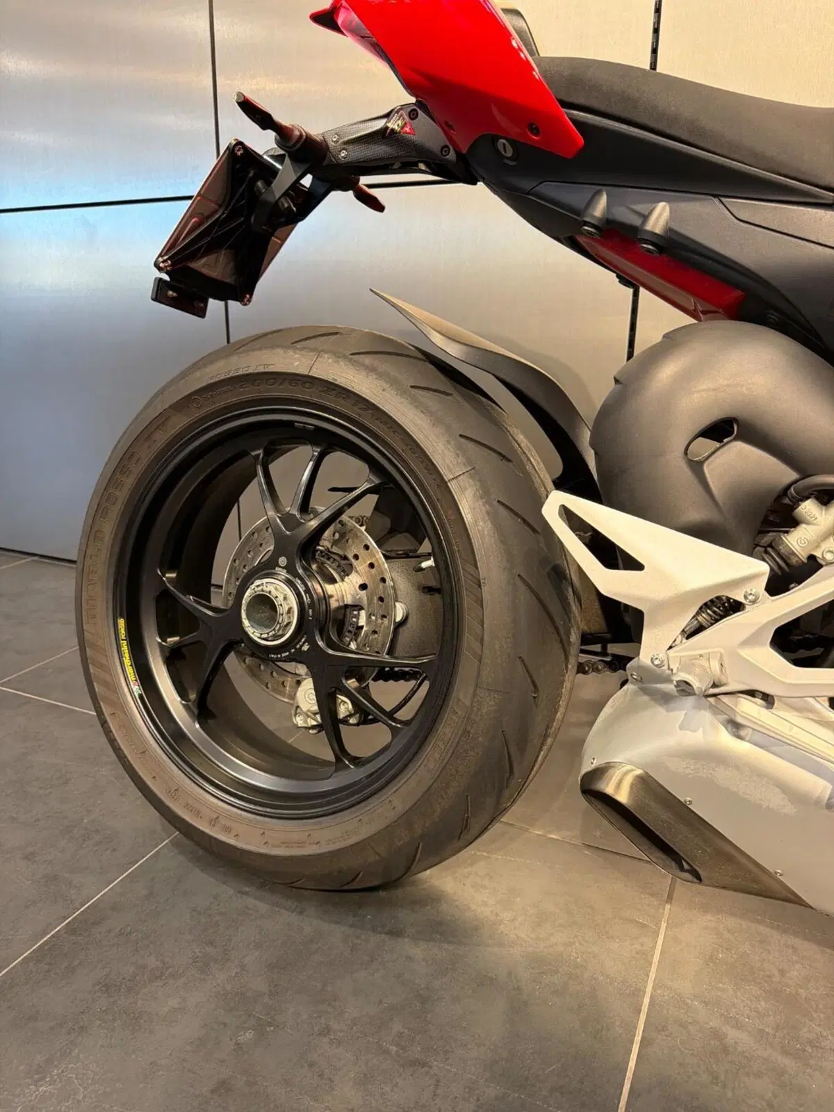 Ducati Streetfighter V4 1100 S (2021 - 22) (10)