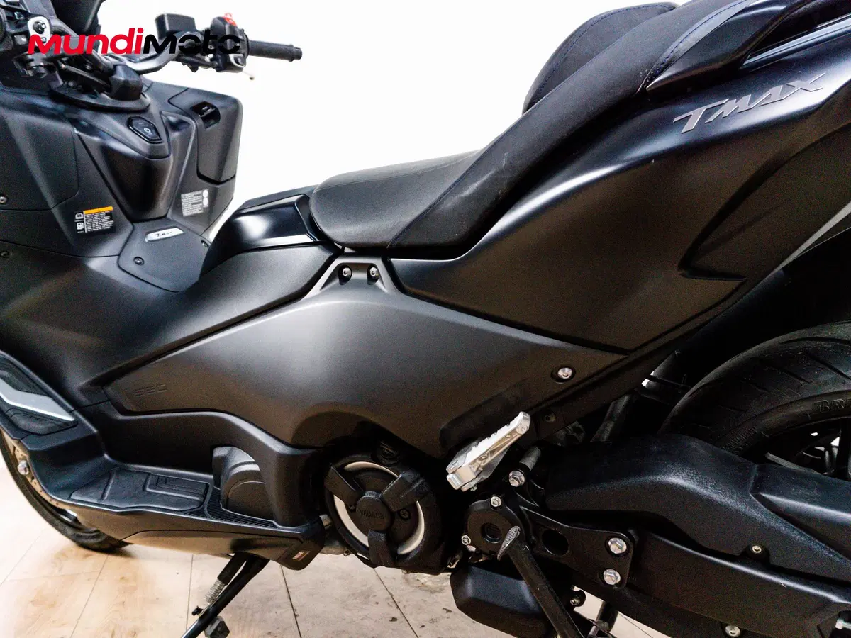 Yamaha T-Max 560 (2025 - 26) (10)