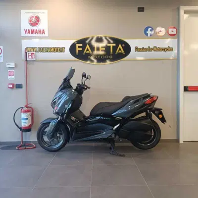 Yamaha X-Max 300 Tech Max (2021 - 24) usata