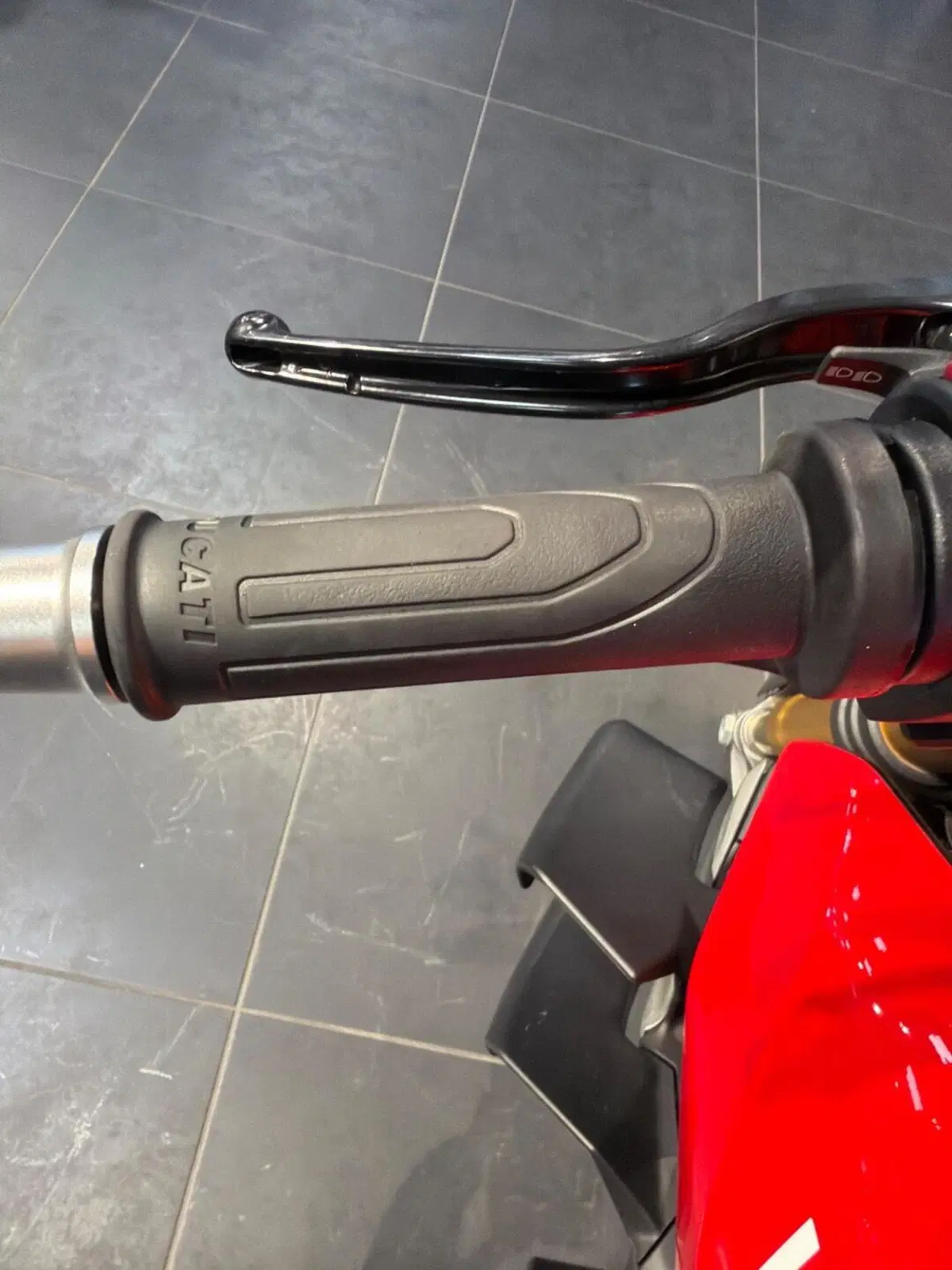 Ducati Streetfighter V4 1100 S (2021 - 22) (17)