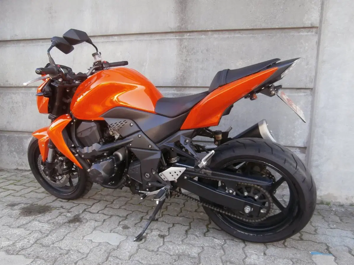 Kawasaki Z 750 (2007 - 14) (6)