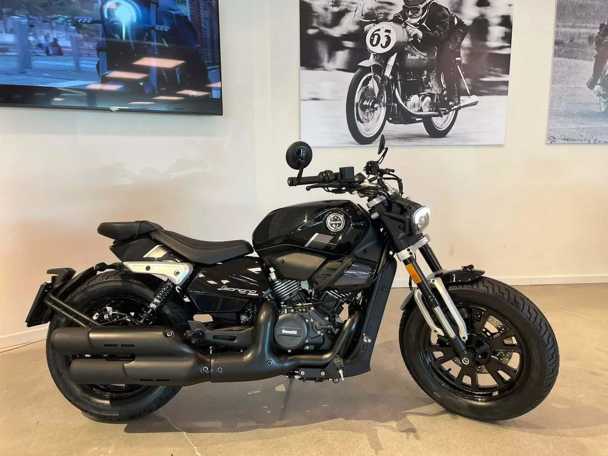 Benelli Leoncino 400 Bobber (2026) (2)