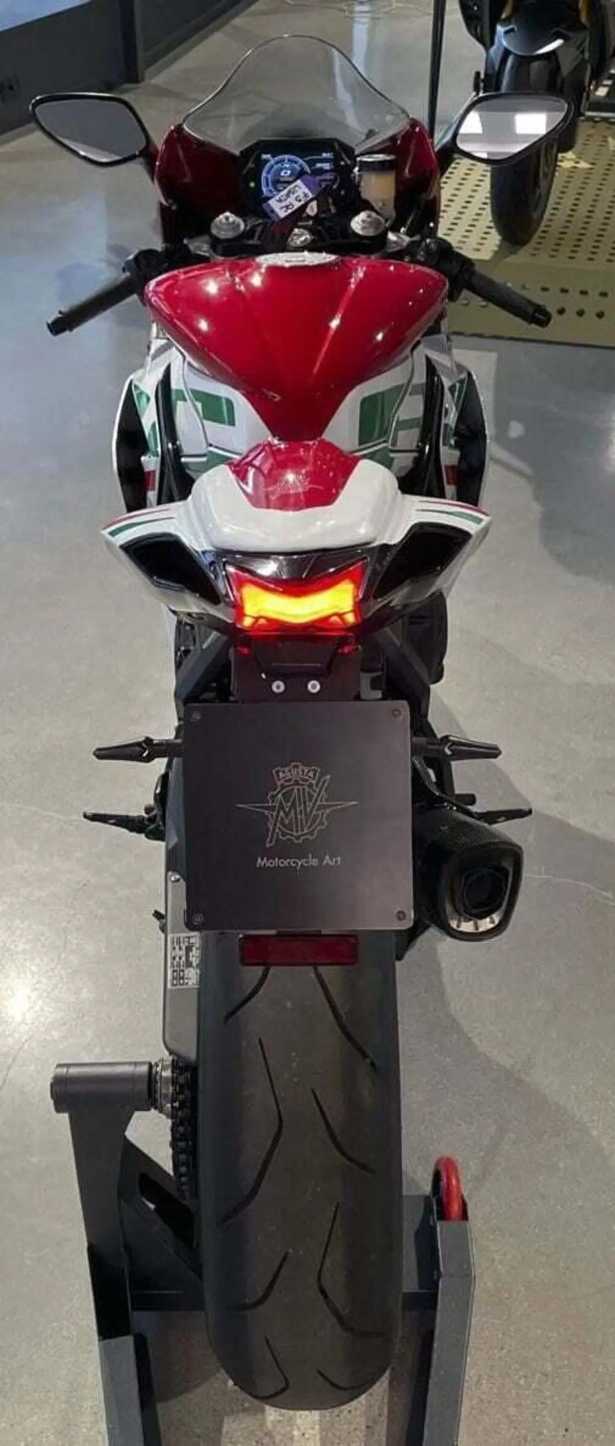 MV Agusta F3 800 RC (2022 - 25) (4)