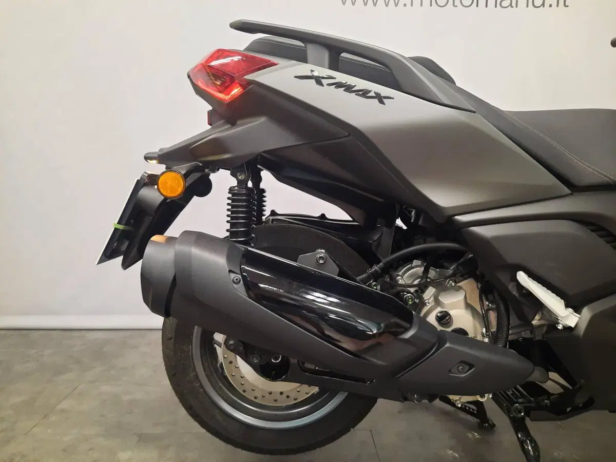 Yamaha X-Max 300 (2025 - 26) (3)