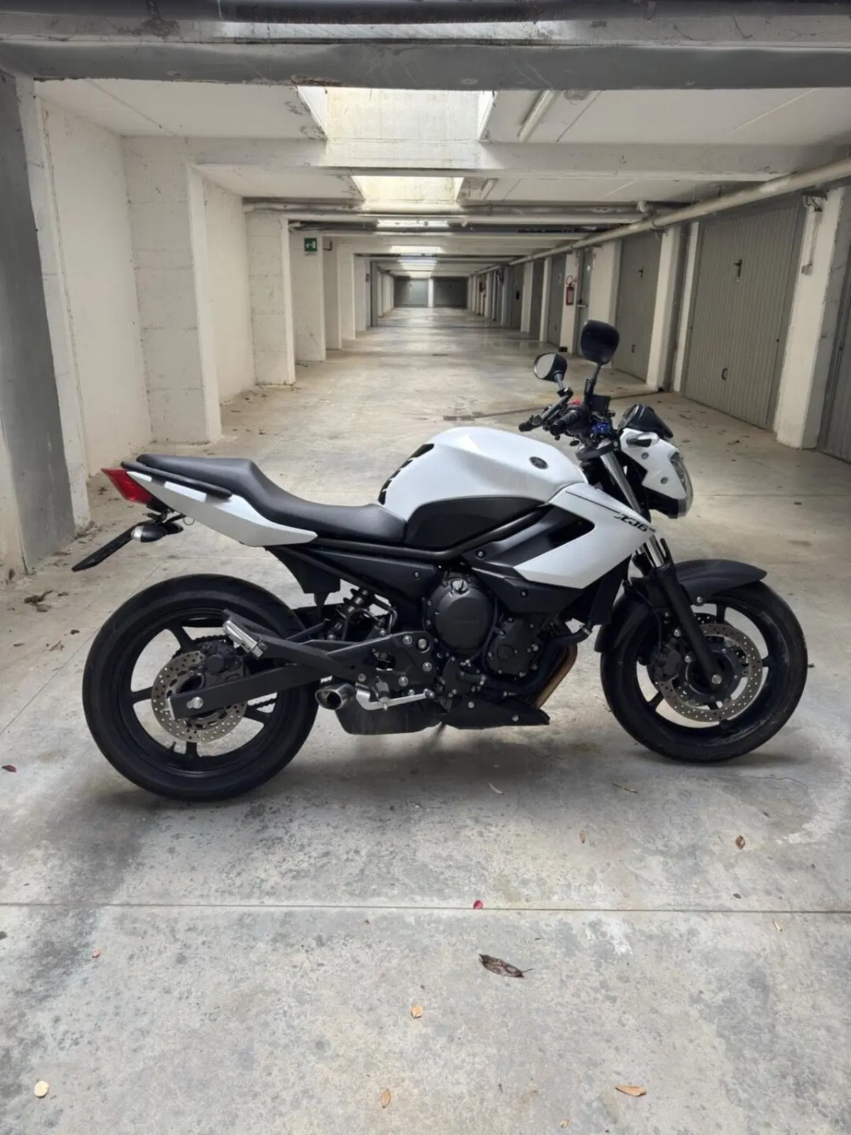 Yamaha XJ6 (2008 - 15)