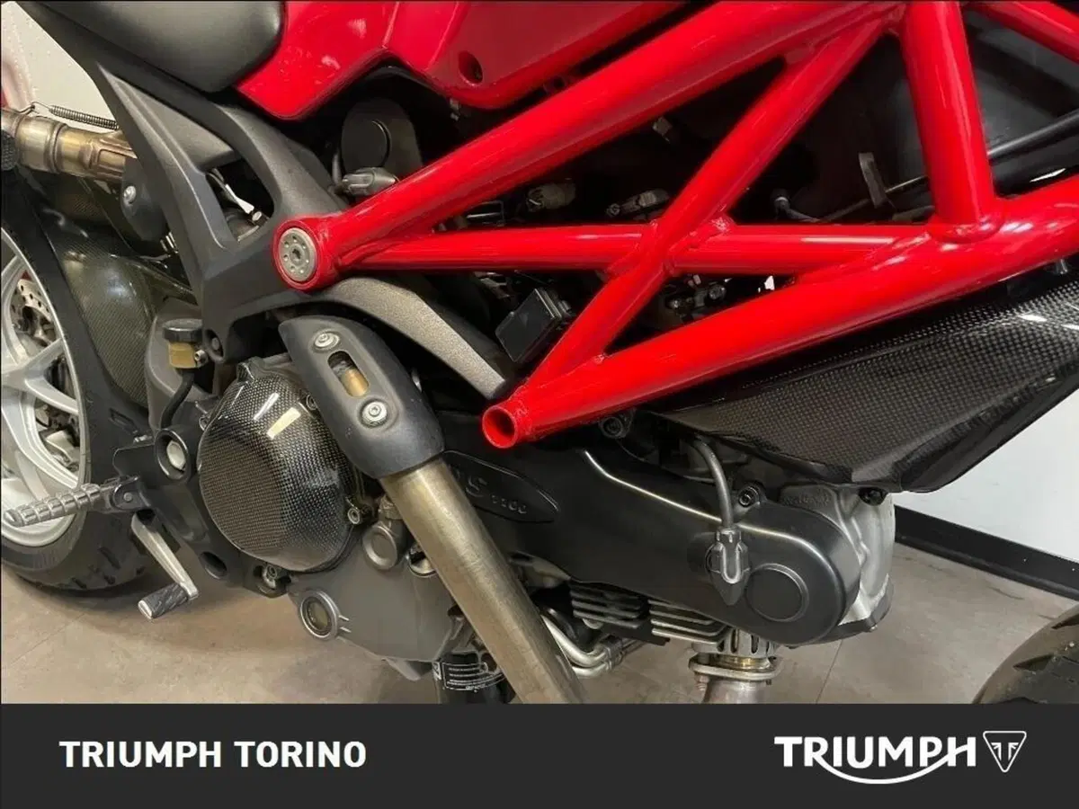 Ducati Monster 1100 (2009 - 10) (3)