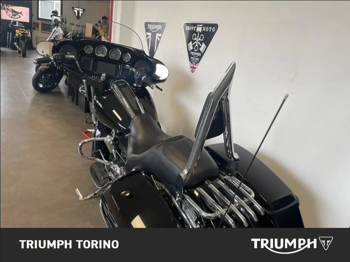 Harley-Davidson 114 Street Glide Special (2019 - 20) - FLHXS (2)
