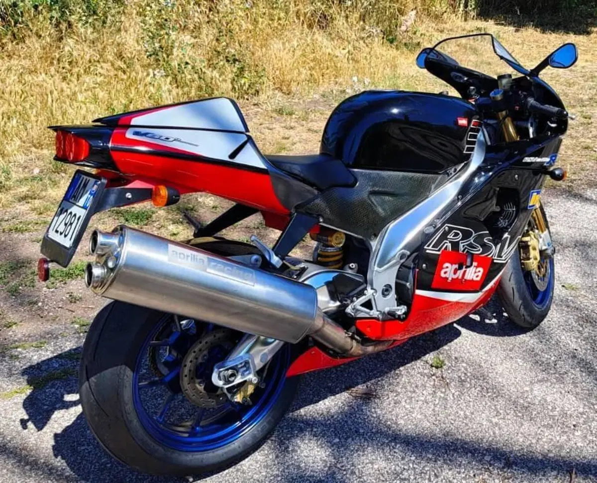 Aprilia RSV 1000 R (2000 -  01) (2)