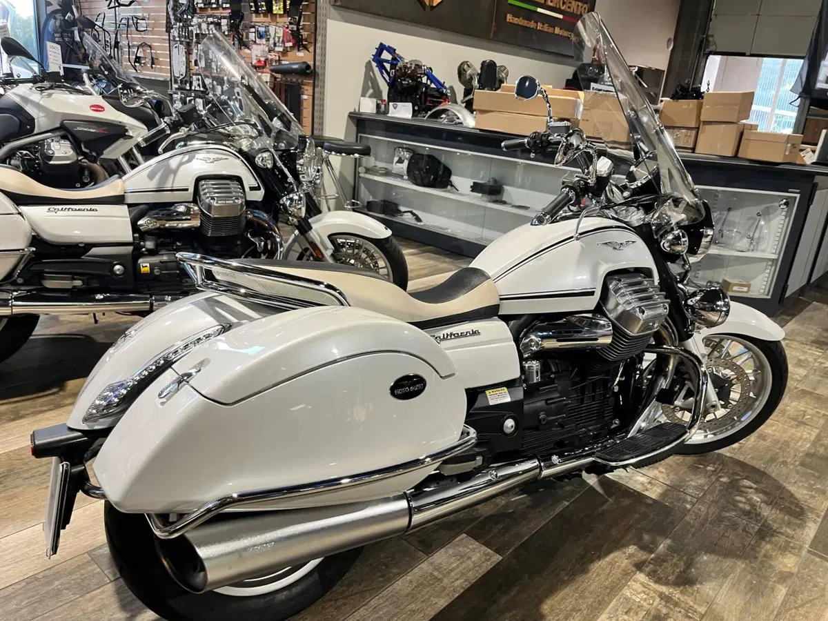 Moto Guzzi California 1400 Touring (2012 - 16) (3)