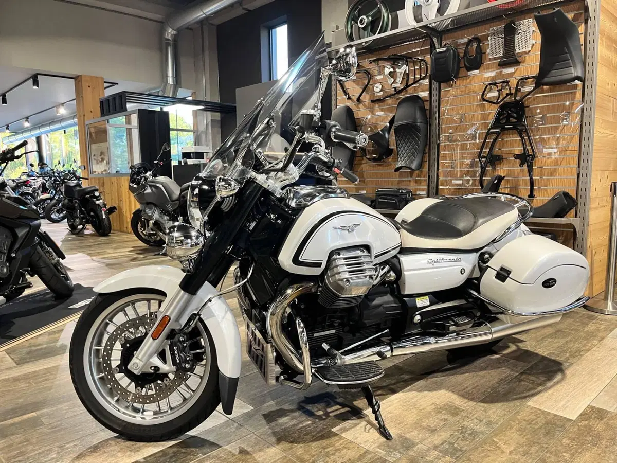 Moto Guzzi California 1400 Touring (2012 - 16) (4)