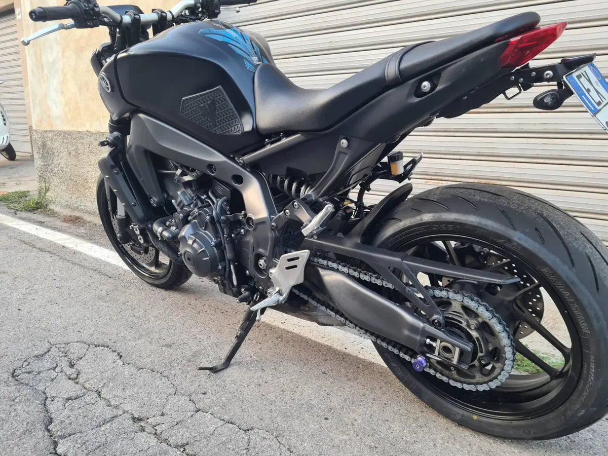 Yamaha MT-09 (2021 - 23) (3)