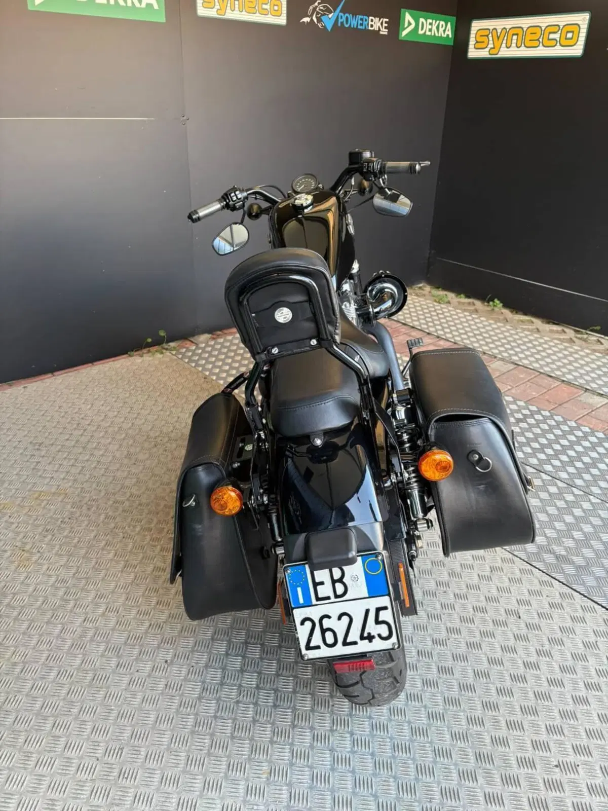 Harley-Davidson 1200 Forty-Eight (2010 - 15) (6)