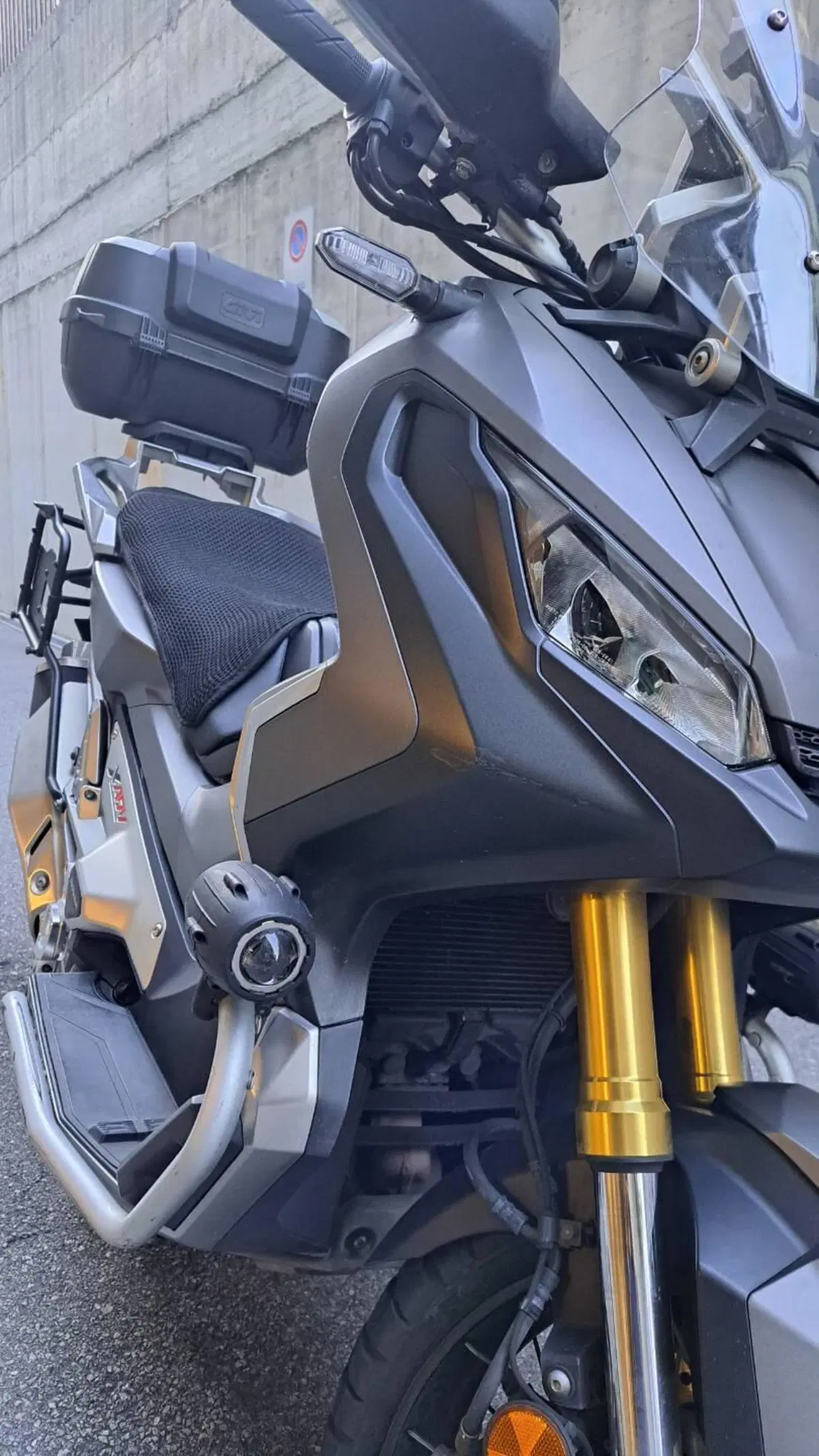 Honda X-ADV 750 (2017) (2)