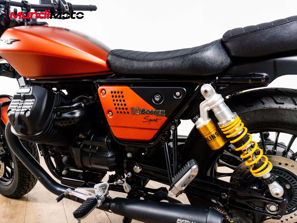 Moto Guzzi V9 Bobber Sport (2019 - 20) (10)