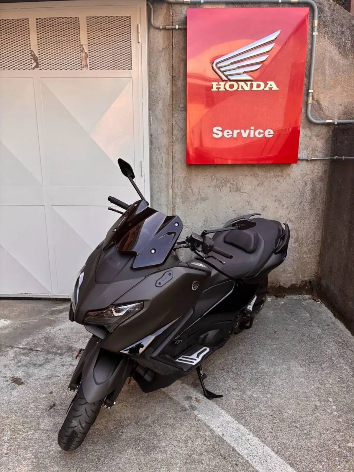 Yamaha T-Max 560 (2025 - 26) (2)