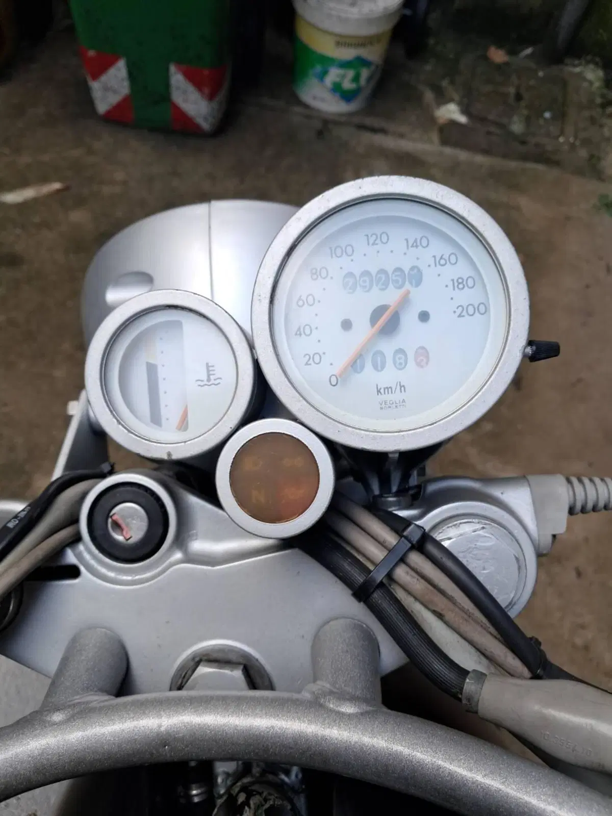 Aprilia motò 6.5 (3)