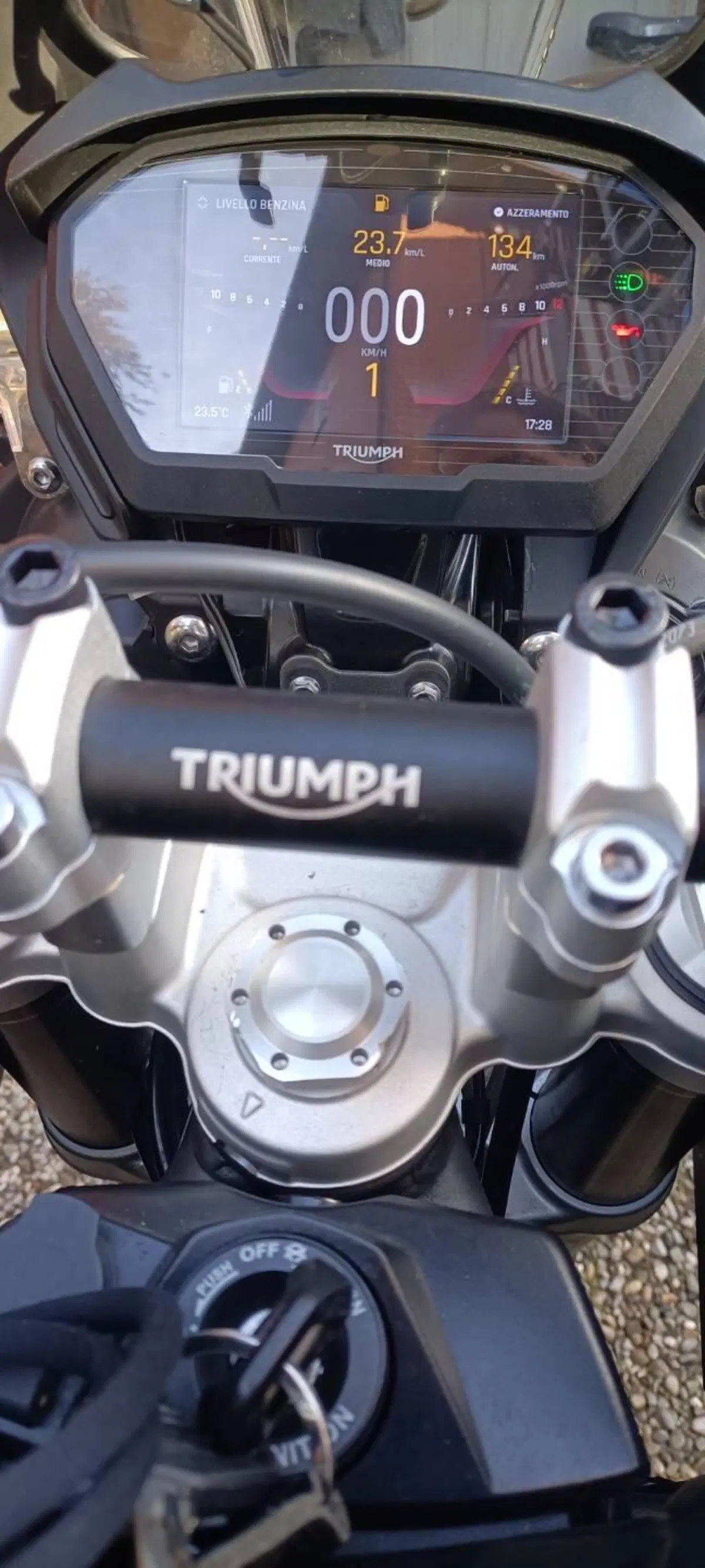 Triumph Tiger 800 XRx (2018 - 20) (6)