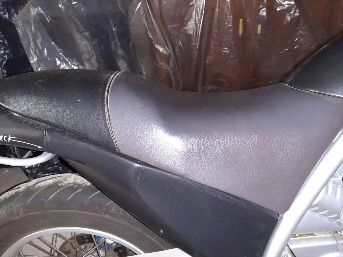 Aprilia motò 6.5 (9)