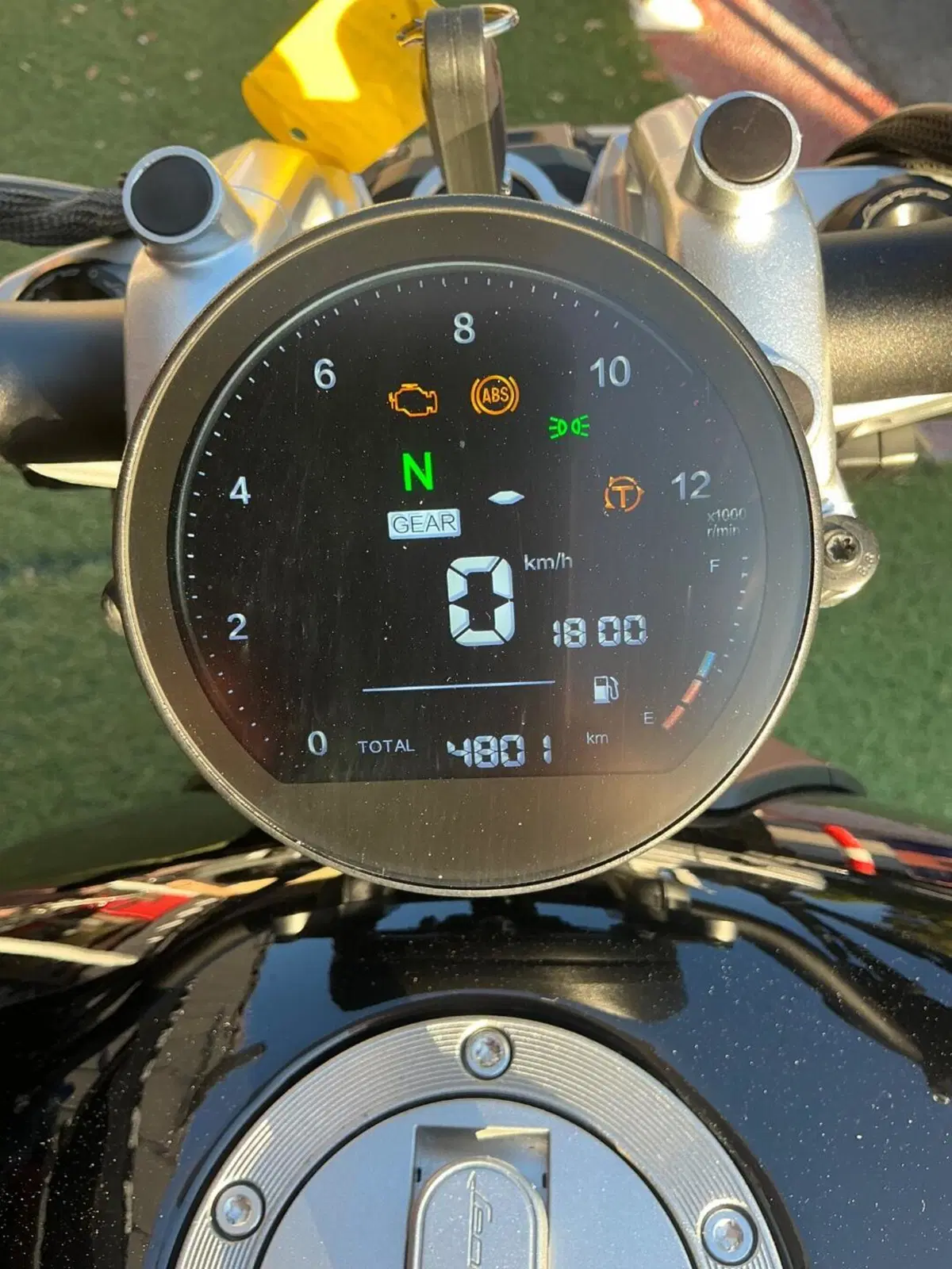 Benelli Leoncino 400 Bobber (2026) (4)