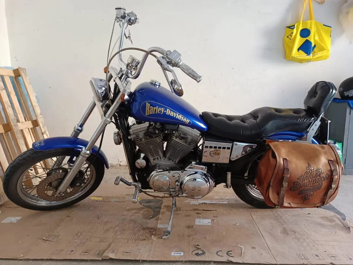 Harley-Davidson 883 Hugger (1992 - 93) - XLH (6)