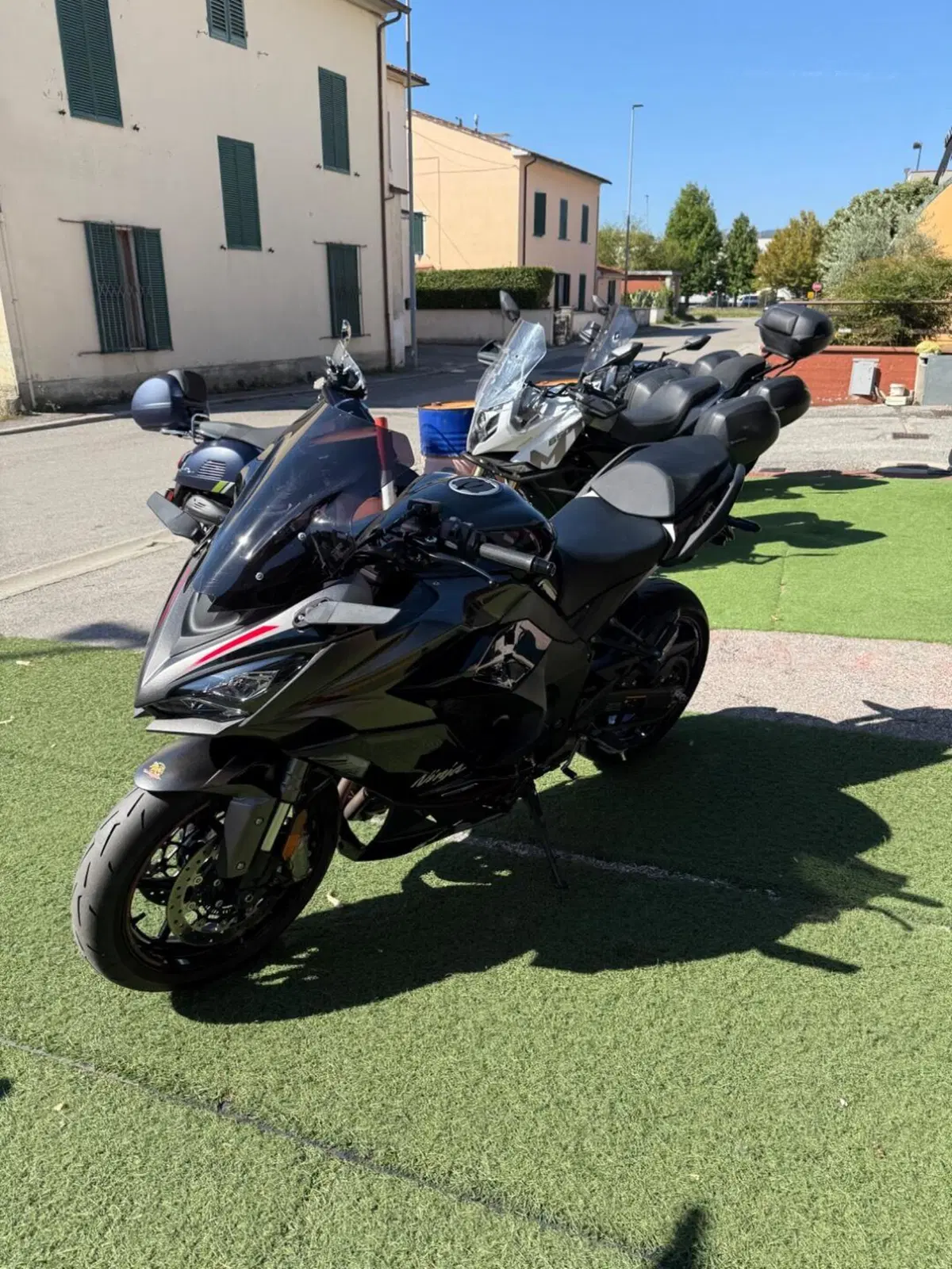 Kawasaki Ninja 1100 SX SE Performance (2025 - 26) (2)