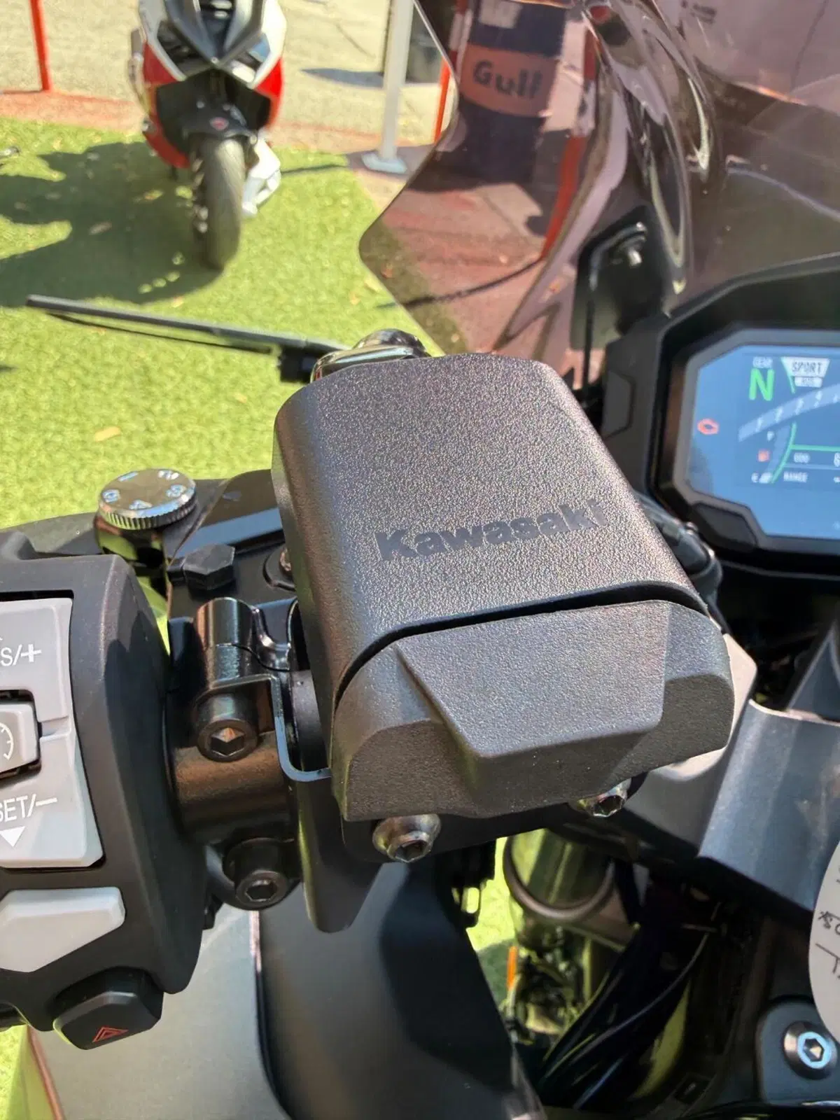 Kawasaki Ninja 1100 SX SE Performance (2025 - 26) (15)