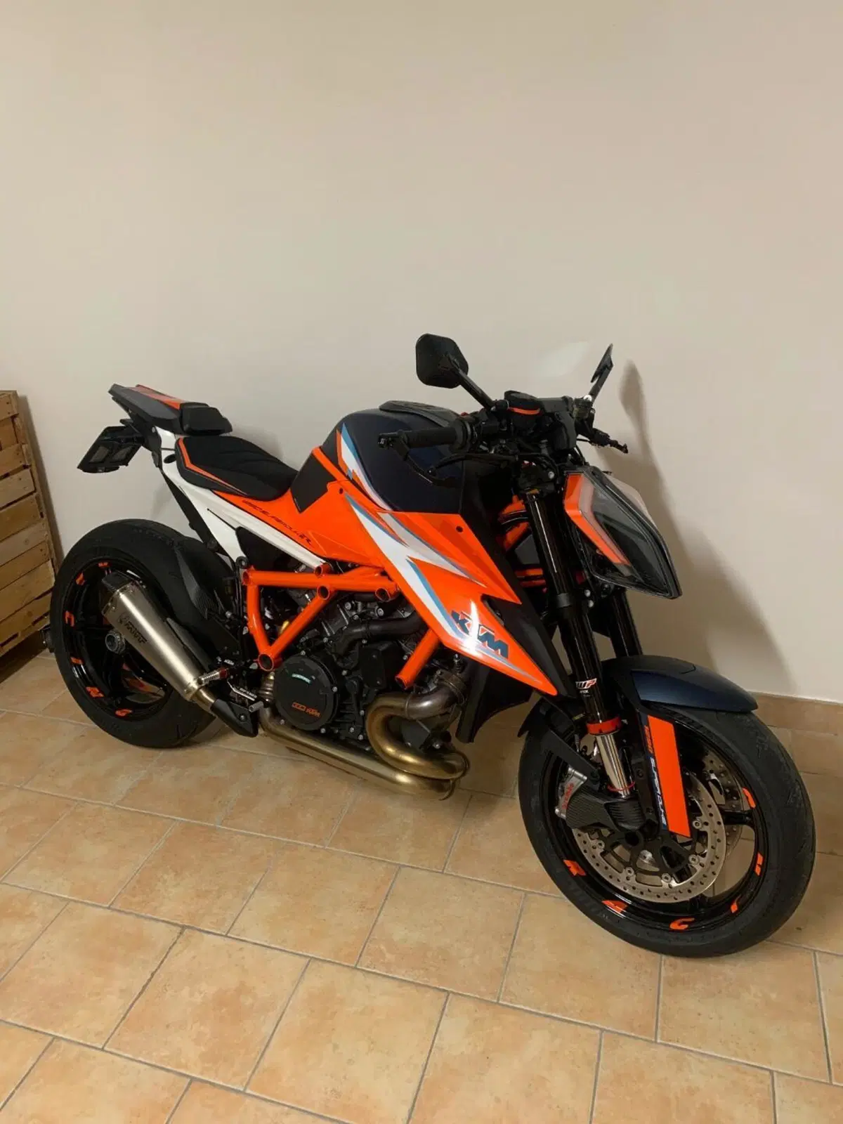 KTM 1290 Super Duke R (2021 - 23) (4)