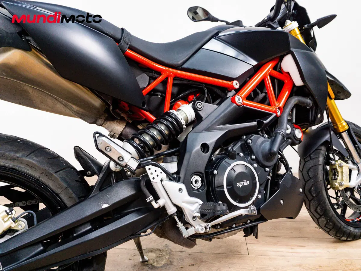 Aprilia Dorsoduro 900 (2017 - 20) (4)