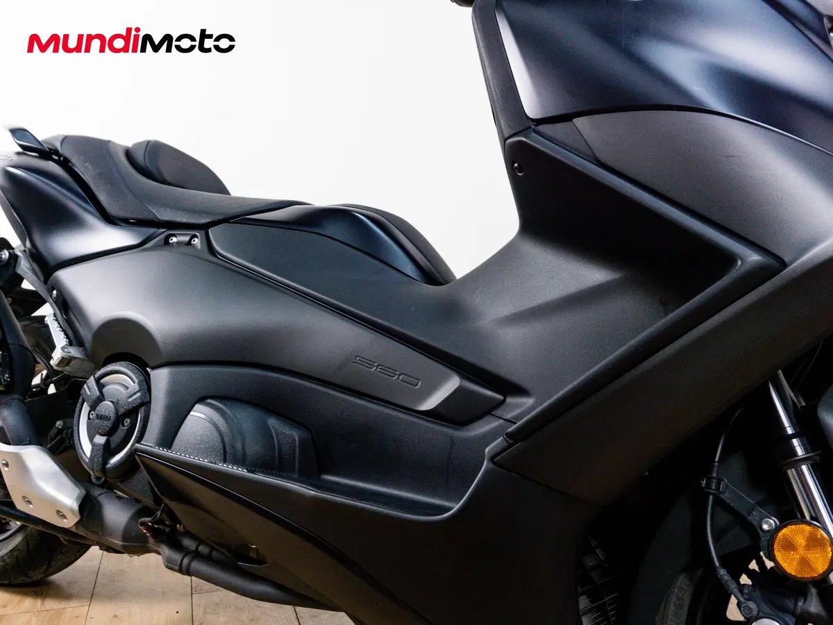 Yamaha T-Max 560 (2025 - 26) (4)