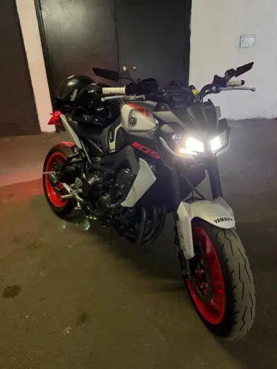Yamaha MT-09 (2017 - 20) usata