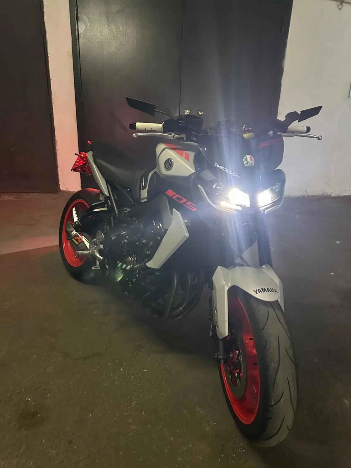 Yamaha MT-09 (2017 - 20) (8)