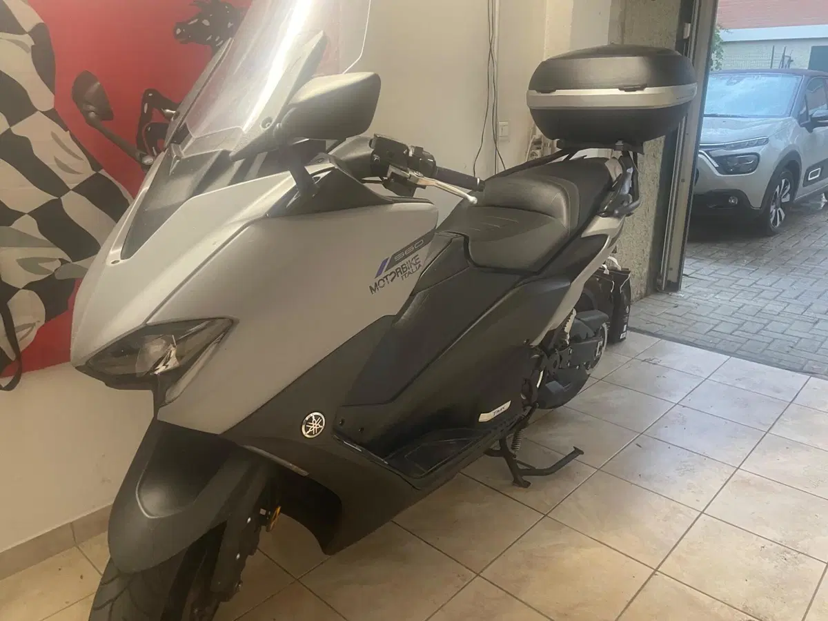 Yamaha T-Max 560 (2020 - 21)