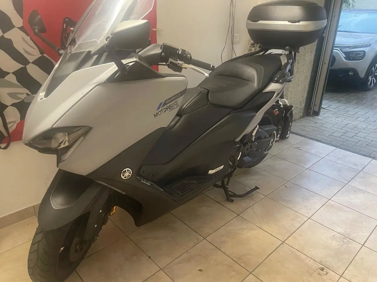 Yamaha T-Max 560 (2020 - 21) (2)