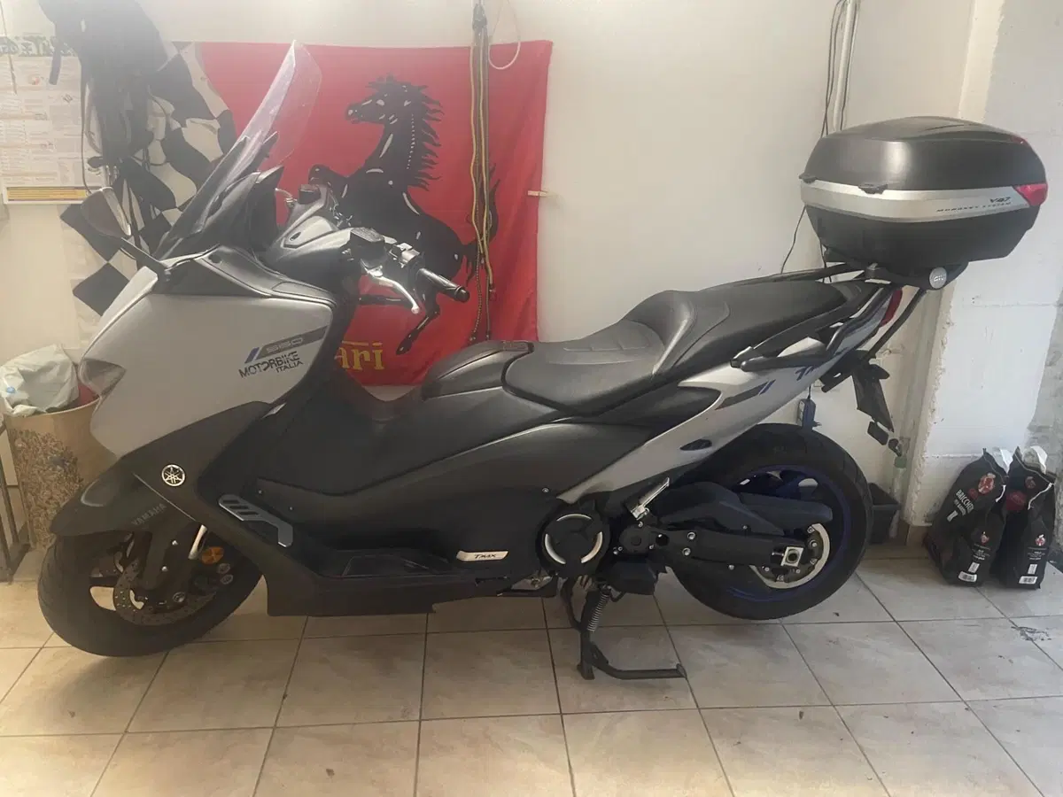 Yamaha T-Max 560 (2020 - 21) (3)