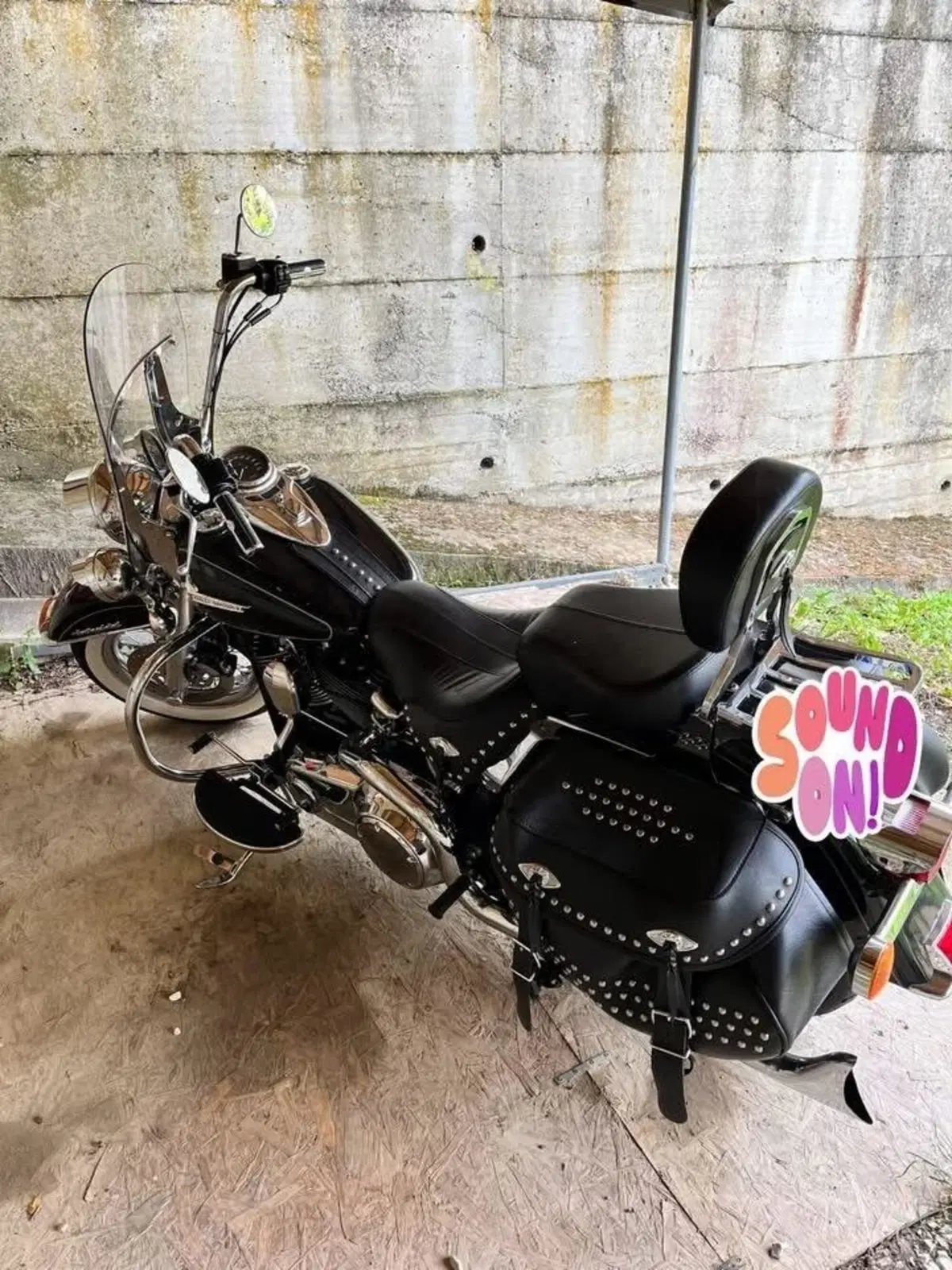 Harley-Davidson 1690 Heritage Classic (2011 - 17) - FLSTC (5)