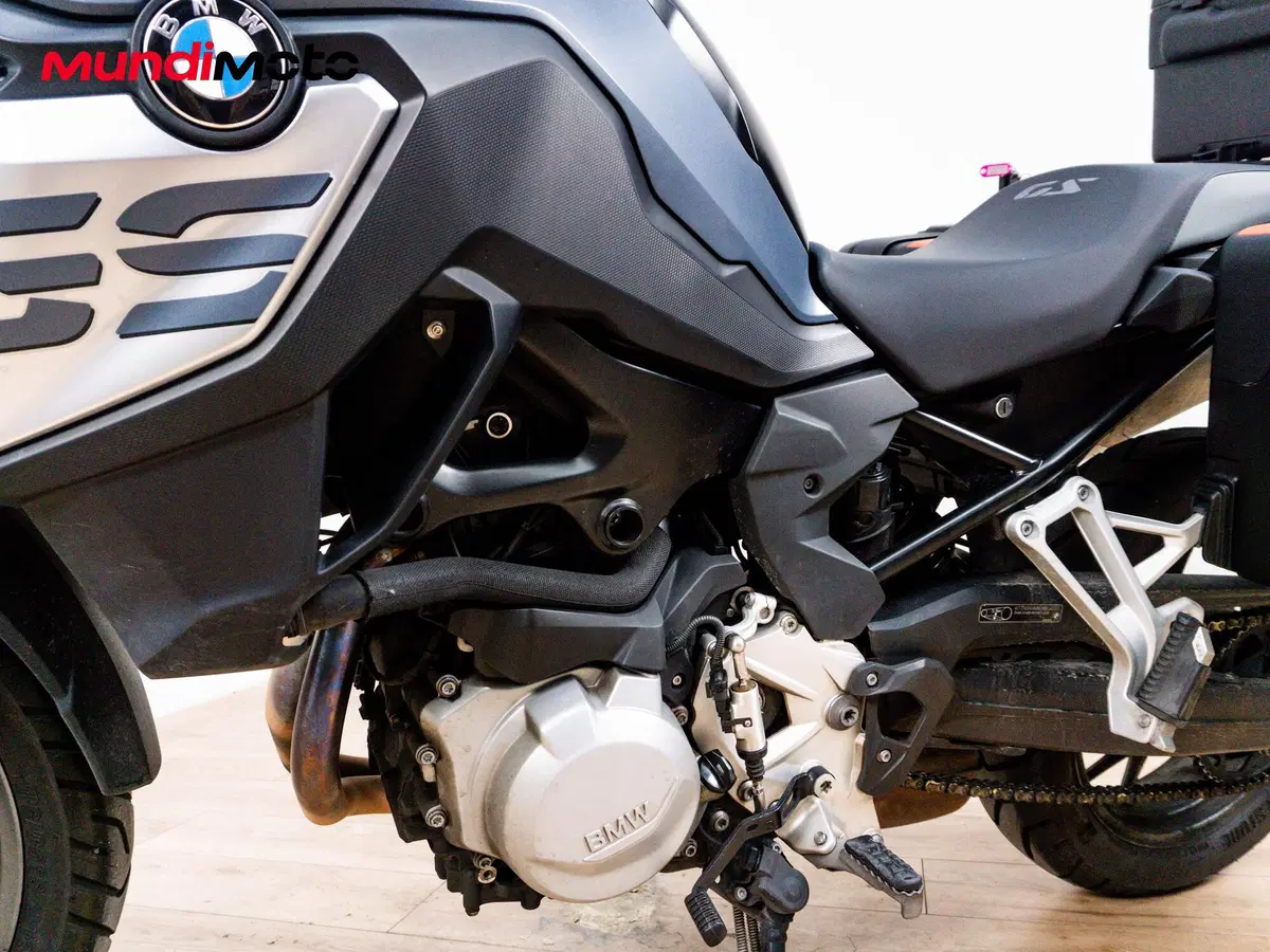 Bmw F 750 GS Edition 40 Years GS (2021) (9)