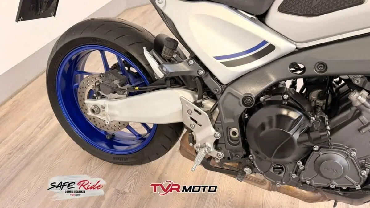 Yamaha MT-09 SP (2021 - 23) (7)