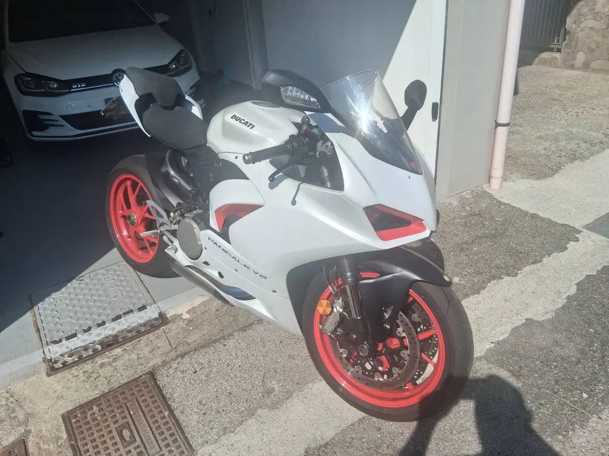 Ducati Panigale V2 (2021 - 24) (2)