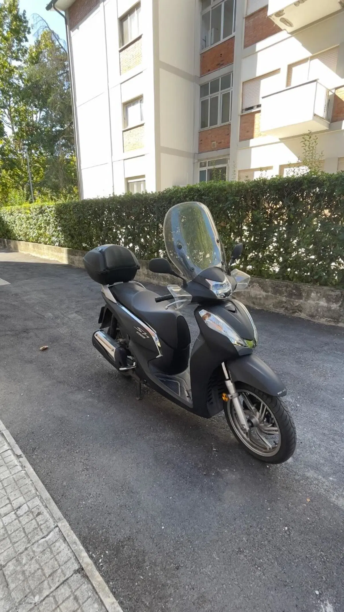 Honda SH 300 i ABS (2016 - 20) (5)