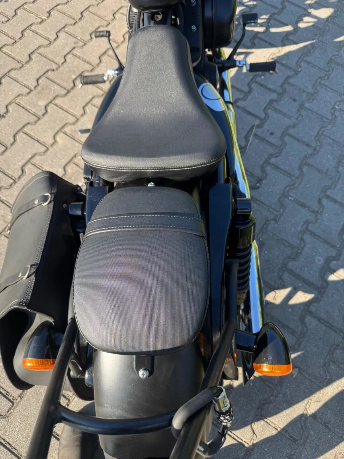 Harley-Davidson 883 Iron (2014 - 16) - XL 883N (14)