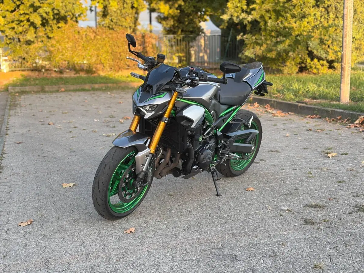 Kawasaki Z 900 SE (2025 - 26) (2)